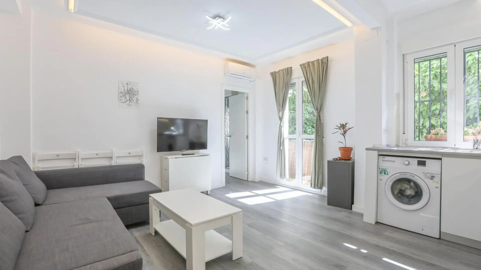 Azahar Gran Plaza Apartment Seville 0*,  Spain