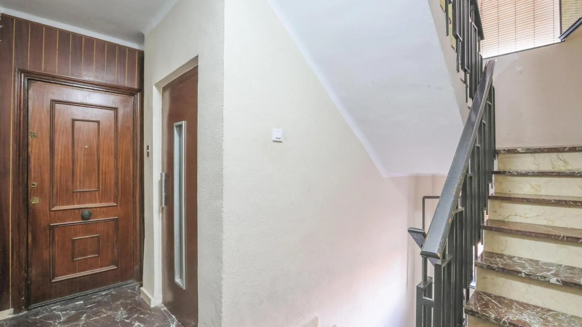 Azahar Gran Plaza Apartment Seville 0*,  Spain